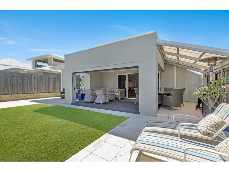 15 Seaside Avenue, Yanchep WA 6035