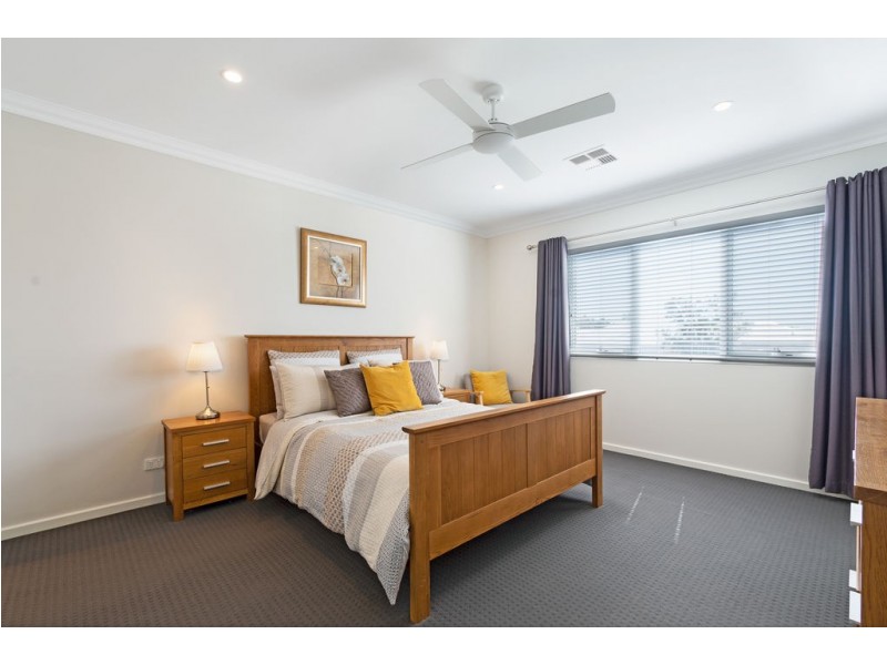 15 Seaside Avenue, Yanchep WA 6035