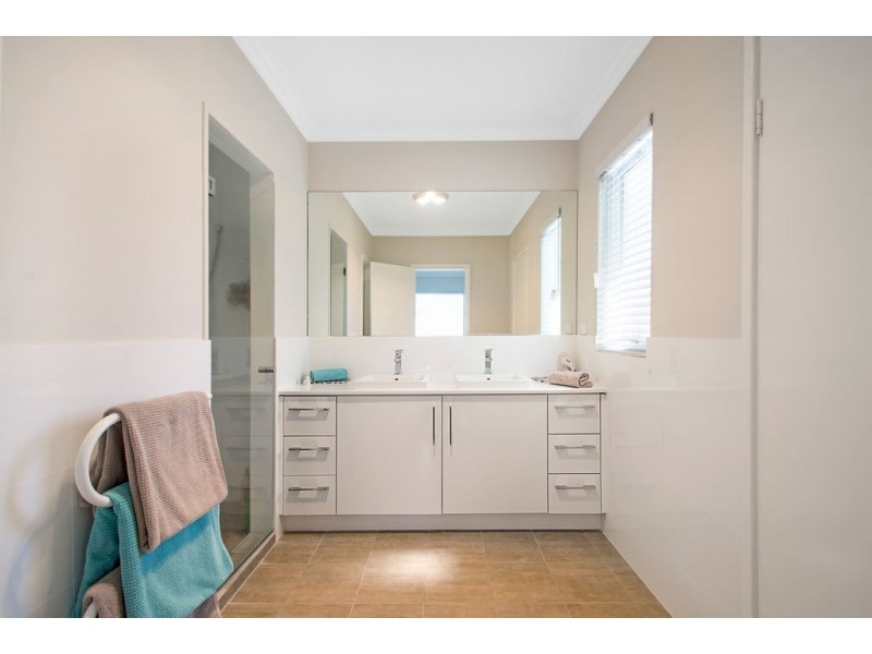 15 Seaside Avenue, Yanchep WA 6035