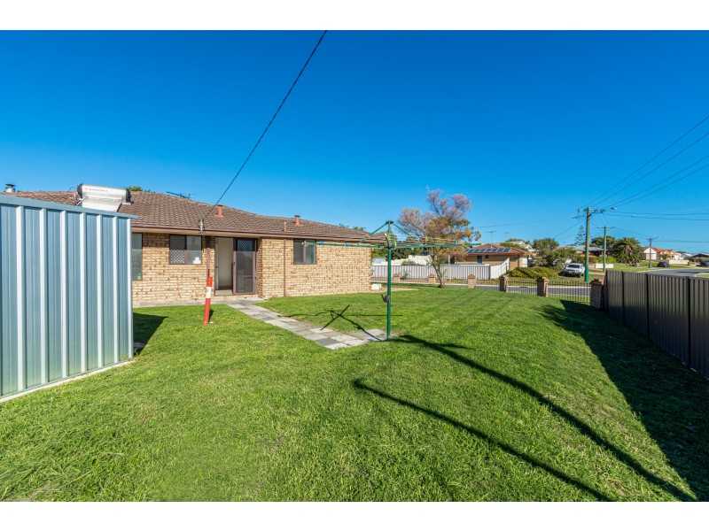 1 Newquay Close, Yanchep WA 6035