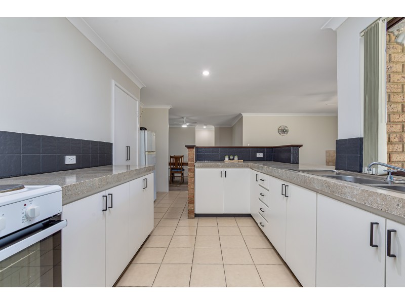 1 Newquay Close, Yanchep WA 6035