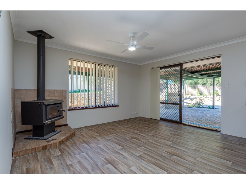 1 Newquay Close, Yanchep WA 6035