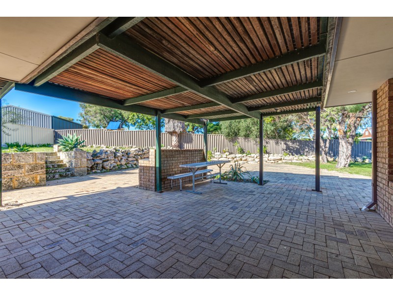 1 Newquay Close, Yanchep WA 6035
