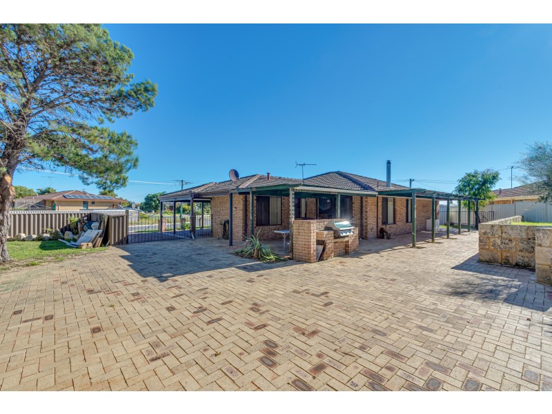 1 Newquay Close, Yanchep WA 6035