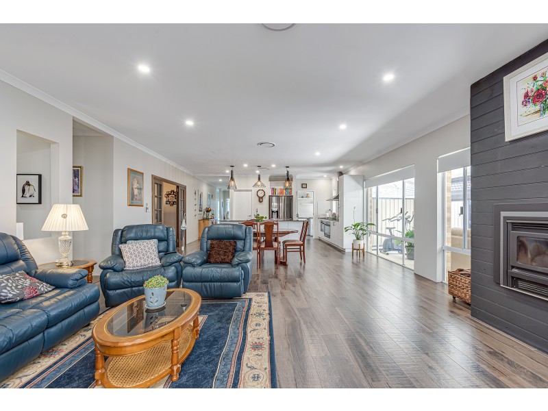 53 Viridis Street, Yanchep WA 6035