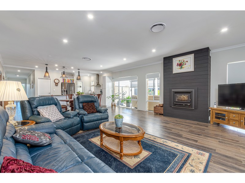 53 Viridis Street, Yanchep WA 6035