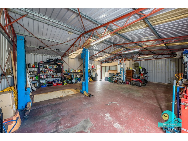 62 Lagoon Drive, Yanchep WA 6035