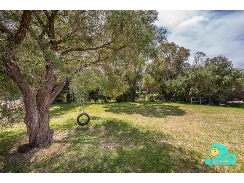62 Lagoon Drive, Yanchep WA 6035