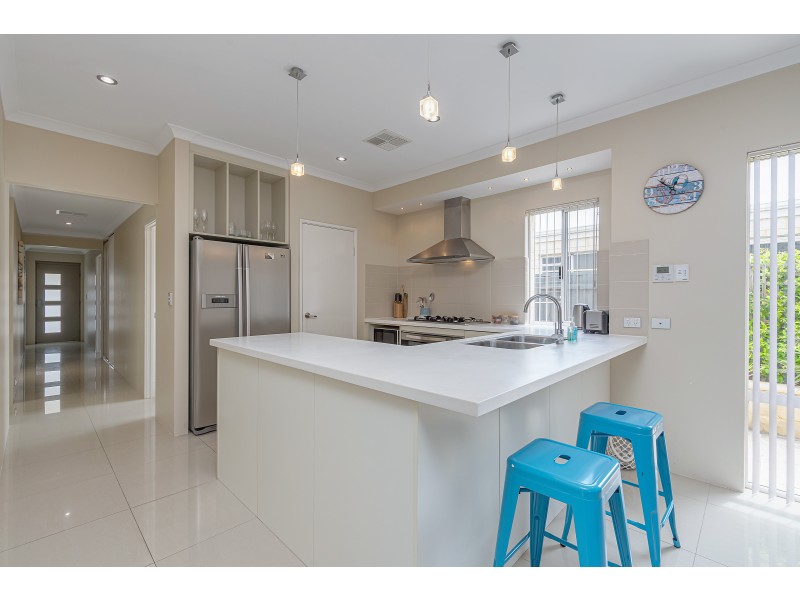 20 Sandbar Street, Yanchep WA 6035