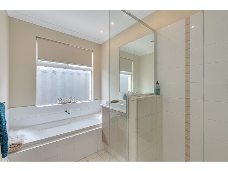 20 Sandbar Street, Yanchep WA 6035