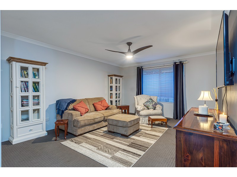 5 Brassie Terrace, Yanchep WA 6035