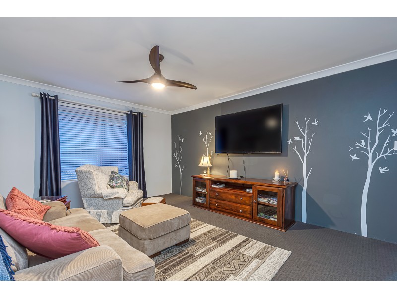 5 Brassie Terrace, Yanchep WA 6035