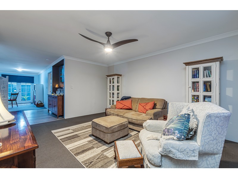 5 Brassie Terrace, Yanchep WA 6035
