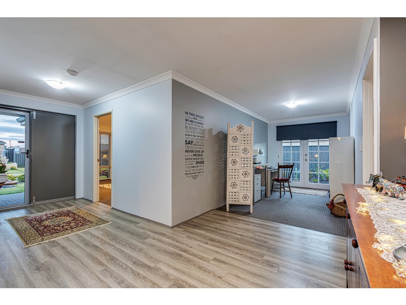 5 Brassie Terrace, Yanchep WA 6035