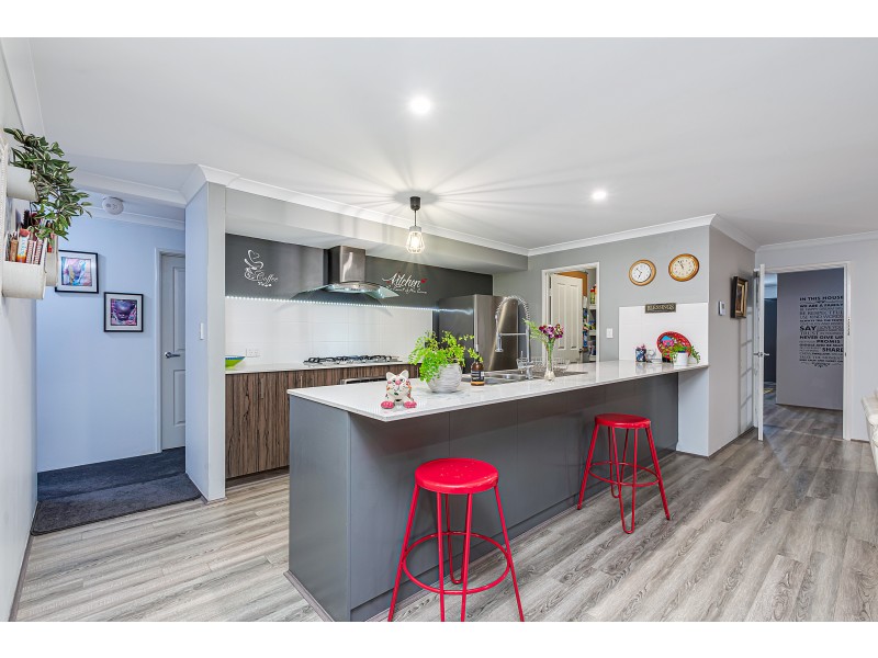 5 Brassie Terrace, Yanchep WA 6035