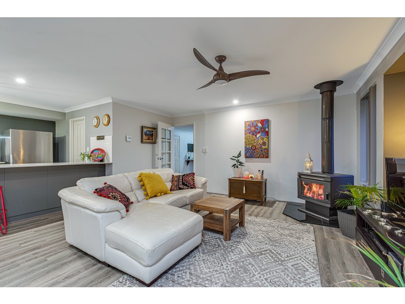 5 Brassie Terrace, Yanchep WA 6035