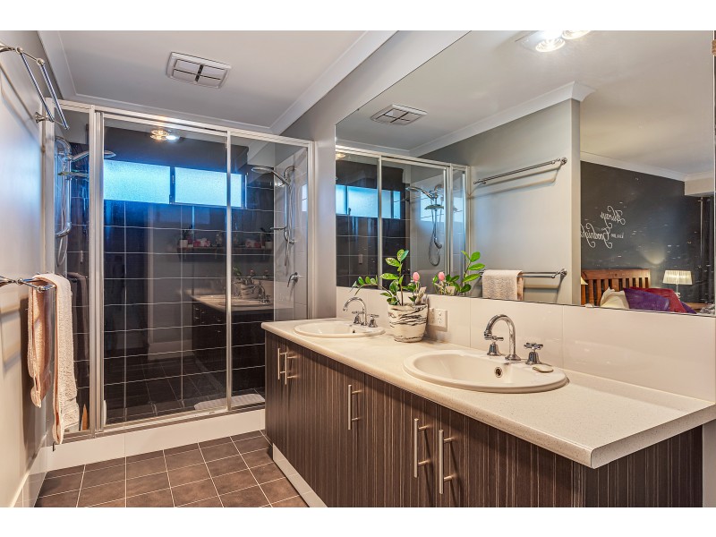 5 Brassie Terrace, Yanchep WA 6035