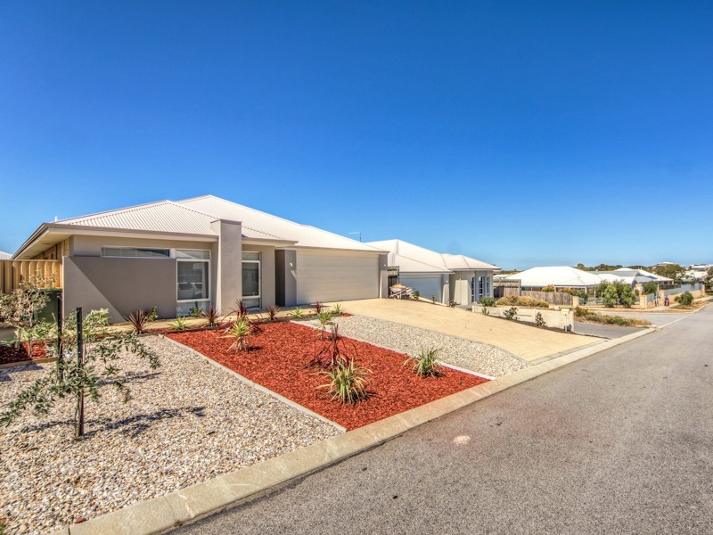 12 Current Street, Yanchep WA 6035