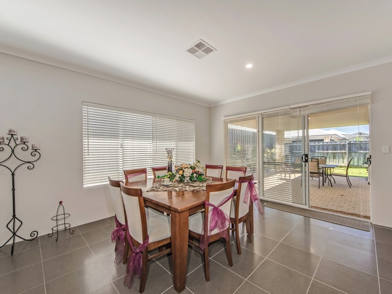 12 Current Street, Yanchep WA 6035