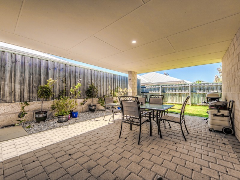 12 Current Street, Yanchep WA 6035