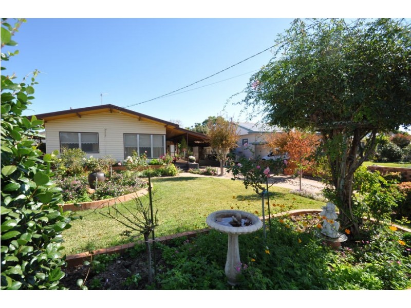 35 Bennett Street, Dubbo NSW 2830