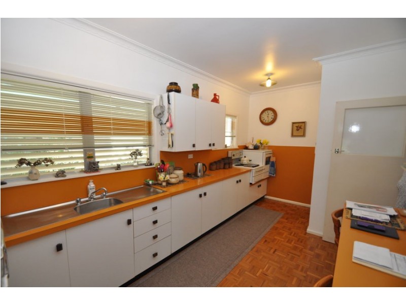 35 Bennett Street, Dubbo NSW 2830