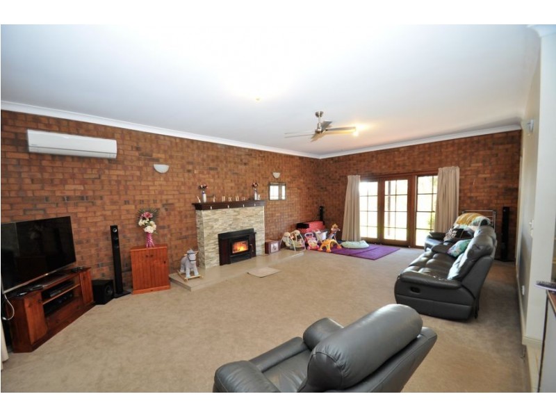 17R Jaymark Road, Dubbo NSW 2830