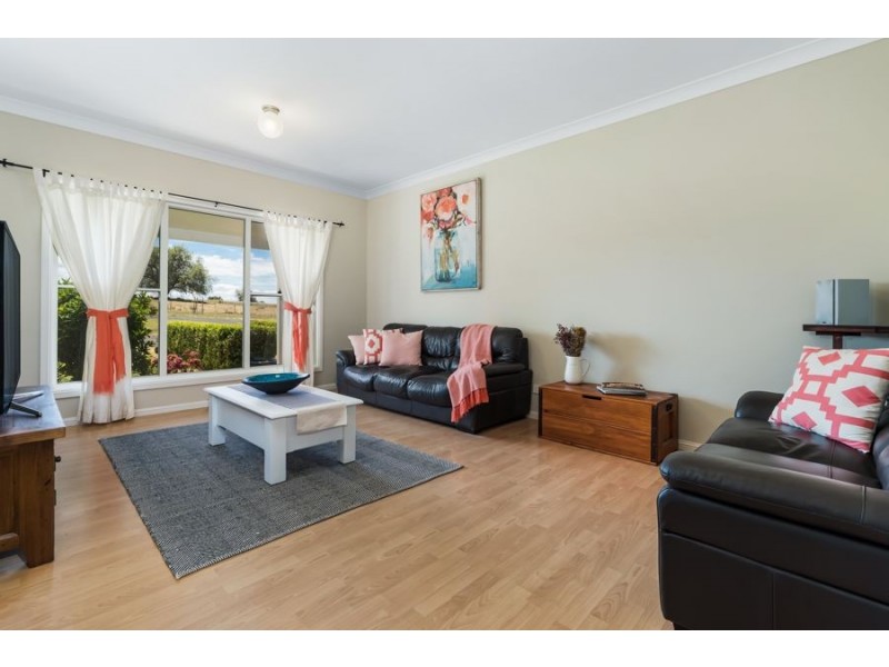 22R Oakdene Road, Dubbo NSW 2830