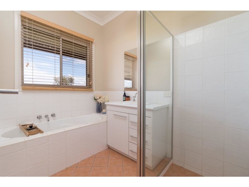 22R Oakdene Road, Dubbo NSW 2830