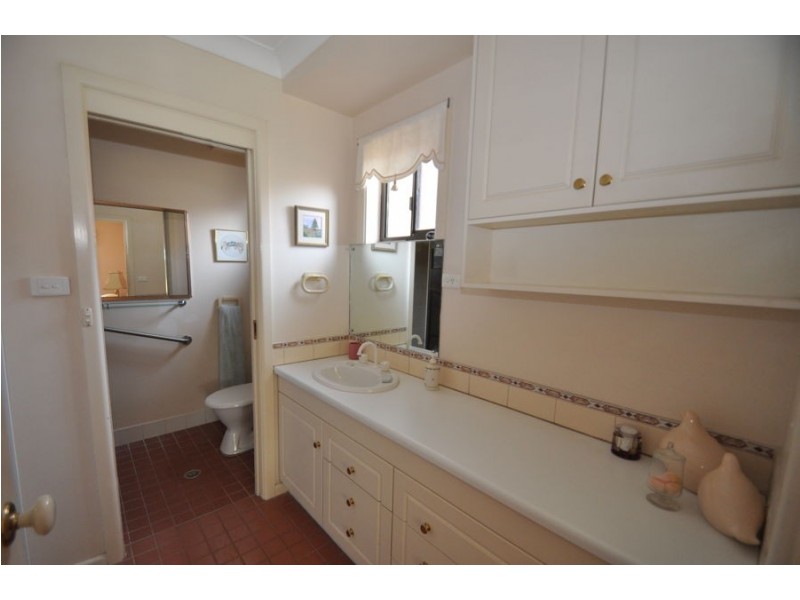 32 Alder Place, Dubbo NSW 2830