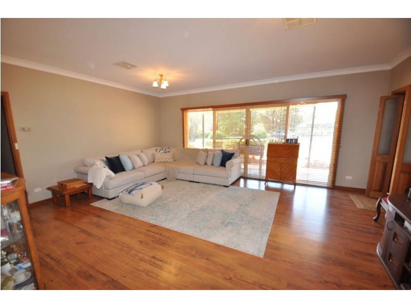 4 Kentucky Court, Dubbo NSW 2830