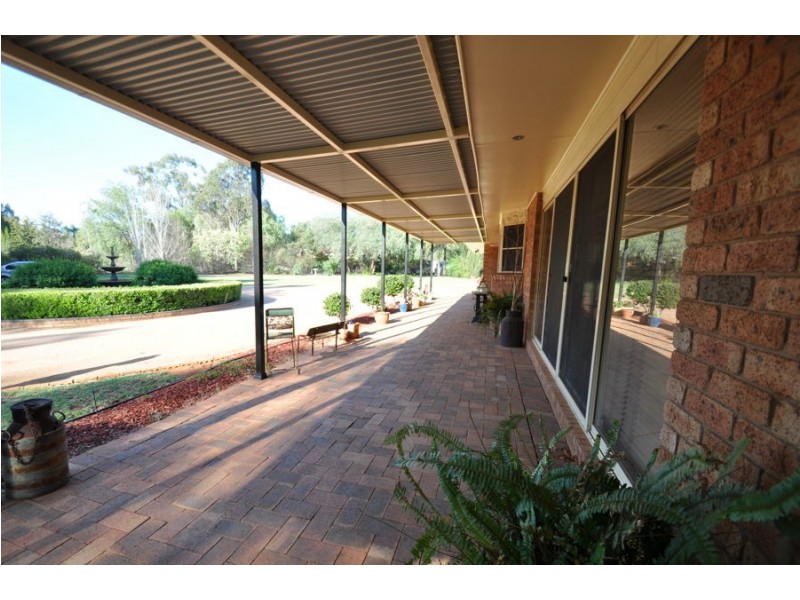 4 Kentucky Court, Dubbo NSW 2830