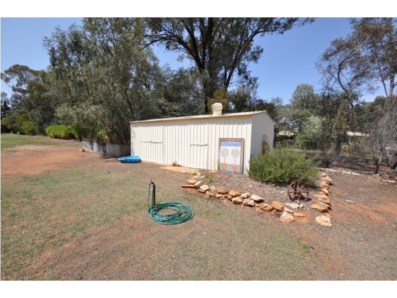 4 Kentucky Court, Dubbo NSW 2830