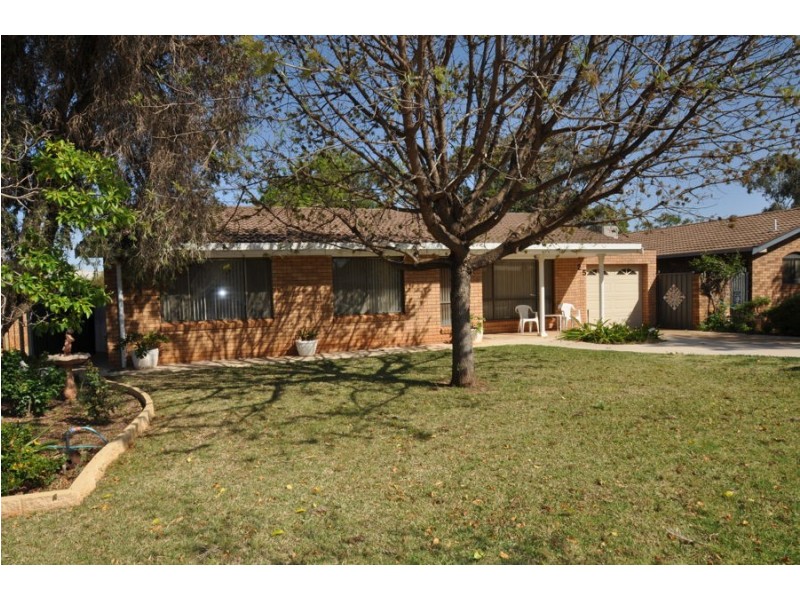 25 Potter Close, Dubbo NSW 2830