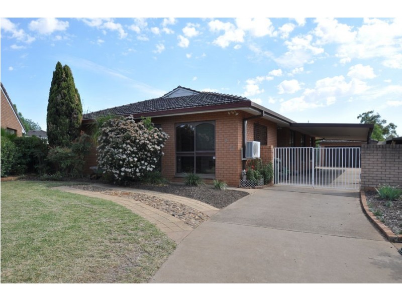 3 Burkitt Court, Dubbo NSW 2830