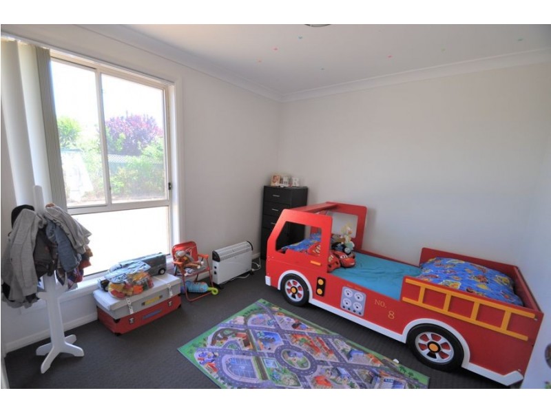 12 Dalbeattie Crescent, Dubbo NSW 2830