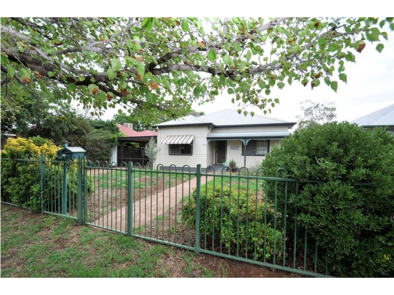 63 Jubilee Street, Dubbo NSW 2830