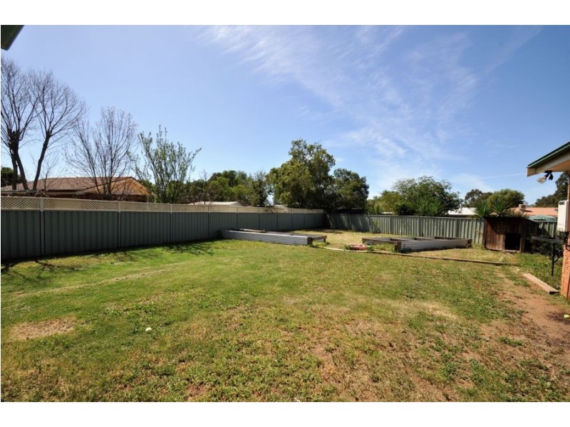 6 Essex Court, Dubbo NSW 2830