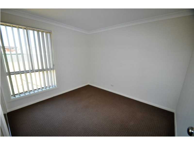 38 Dalbeattie Crescent, Dubbo NSW 2830