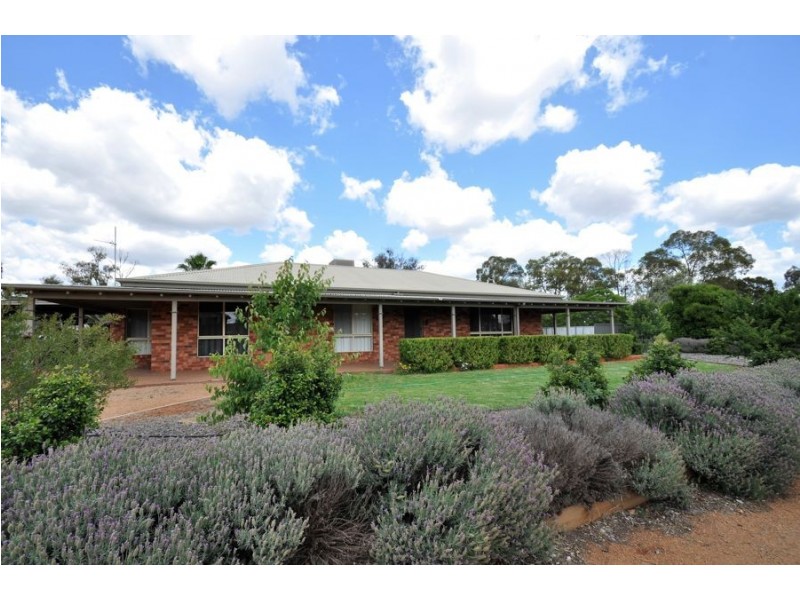 75 Birch Avenue, Dubbo NSW 2830