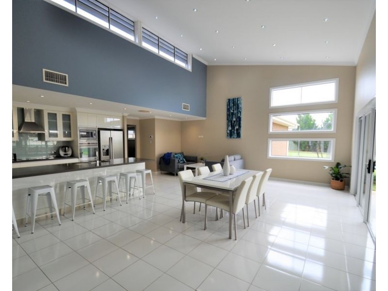 16 Ritz Place, Dubbo NSW 2830