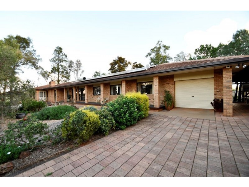 8L Gavel Drive, Dubbo NSW 2830