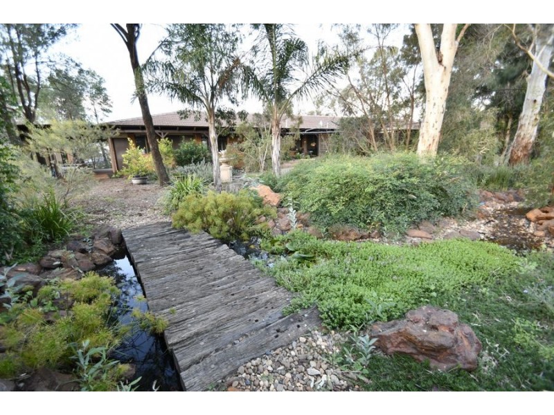 8L Gavel Drive, Dubbo NSW 2830