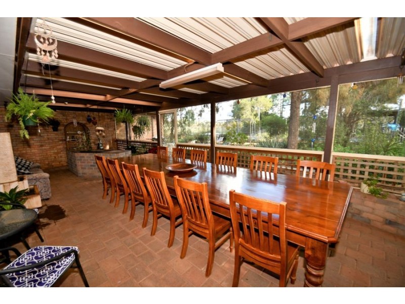 8L Gavel Drive, Dubbo NSW 2830