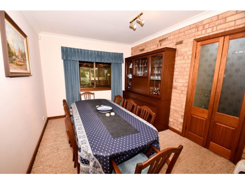 8L Gavel Drive, Dubbo NSW 2830