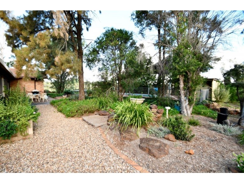 8L Gavel Drive, Dubbo NSW 2830