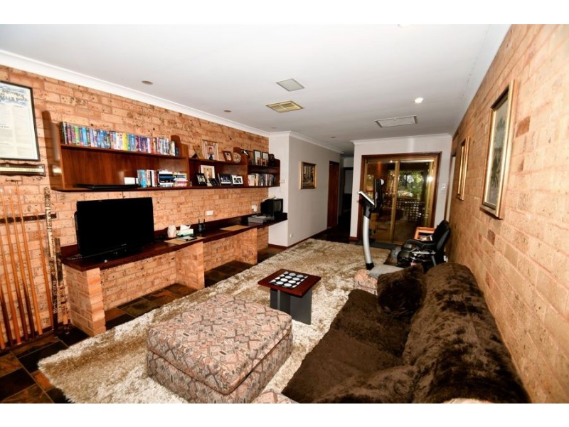 8L Gavel Drive, Dubbo NSW 2830