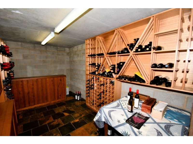 8L Gavel Drive, Dubbo NSW 2830