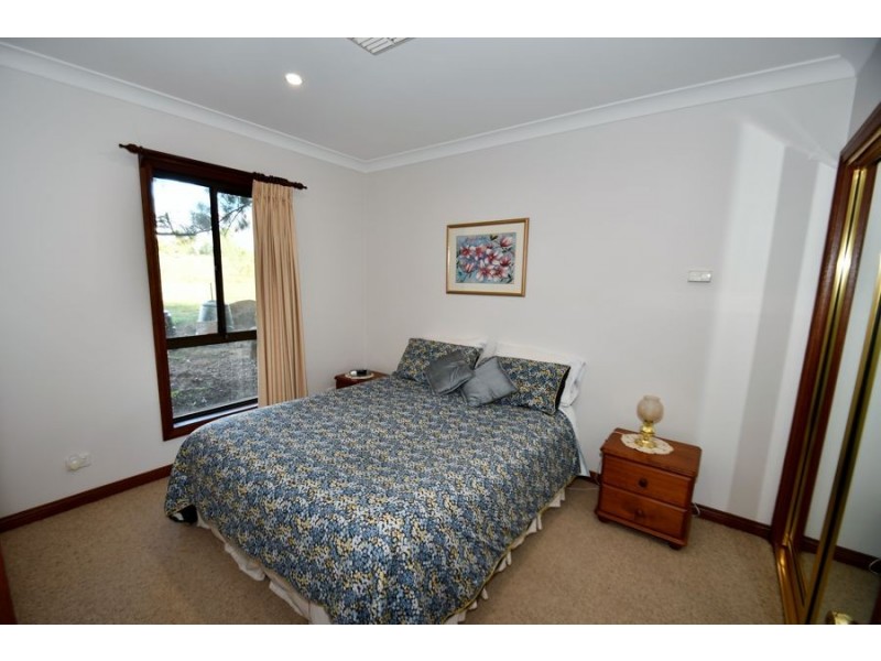 8L Gavel Drive, Dubbo NSW 2830
