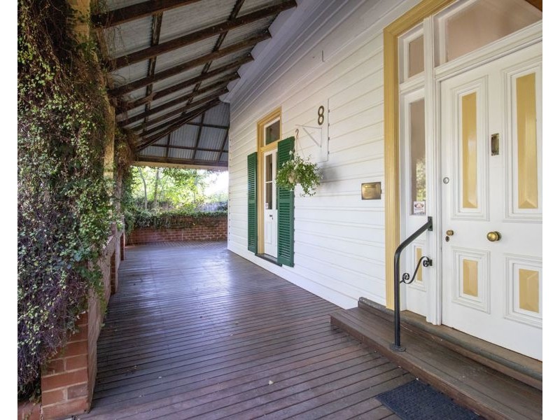 8 Thorby Avenue, Dubbo NSW 2830